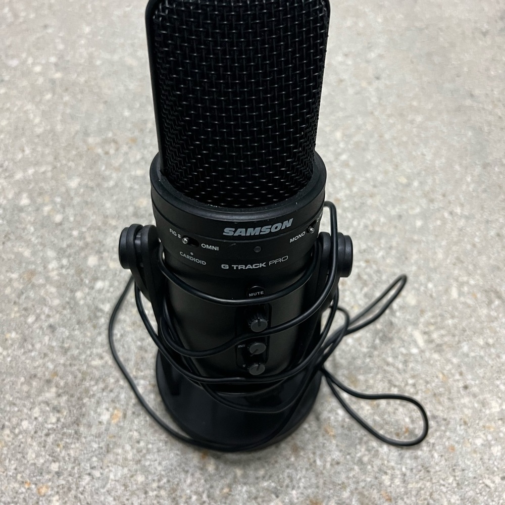 SAMSON TRACK PRO